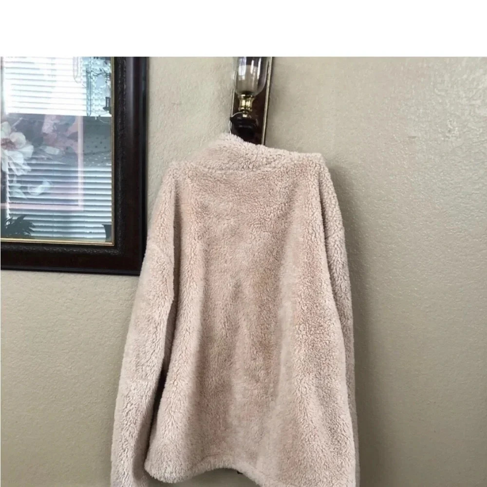 Pink Victoria Secret Teddy Bear Half Zip Sweater size medium Used Only 2 times - Picture 4 of 4